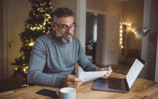 5 Year-End Financial Moves for the Holidays Winnow Wealth